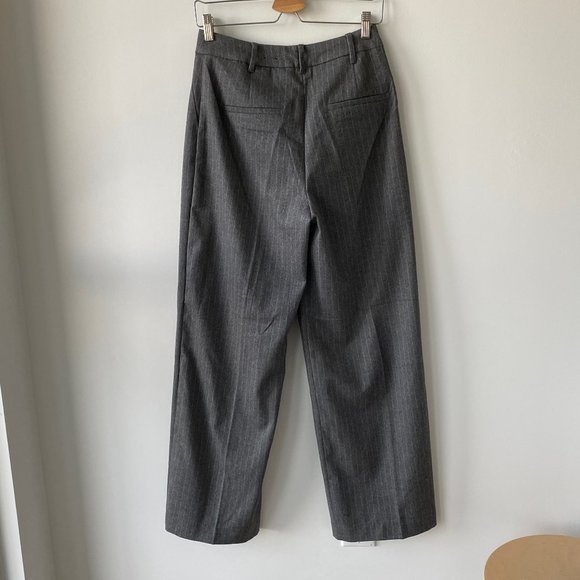 Reitmans Grey Wide Leg High Rise Pinstripe Pants - Picture 3 of 5